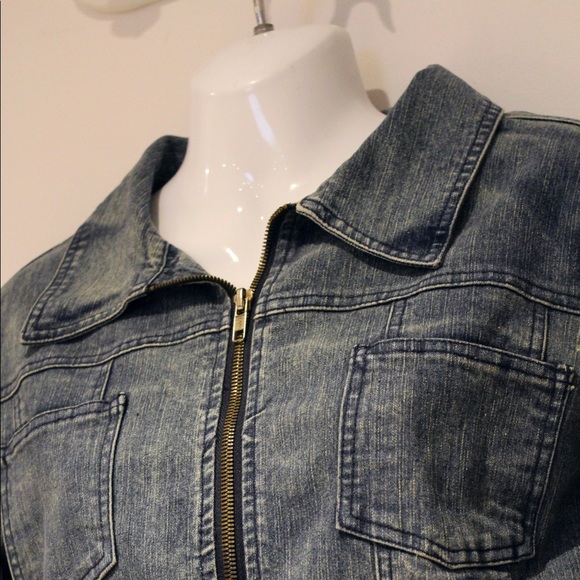 Zip Up Jean Jacket - Picture 3 of 3